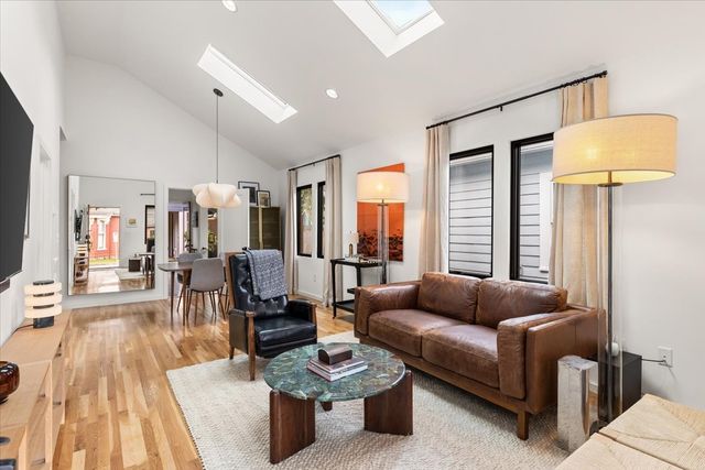 1329 4th Ave, N, Nashville, TN 37208