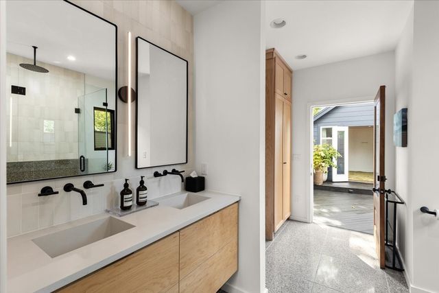 1329 4th Ave, N, Nashville, TN 37208