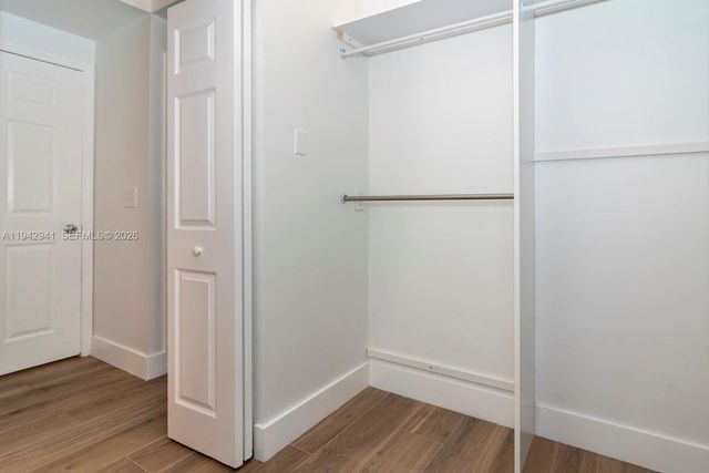 3215 NE 184th St 14301, Aventura, FL 33160