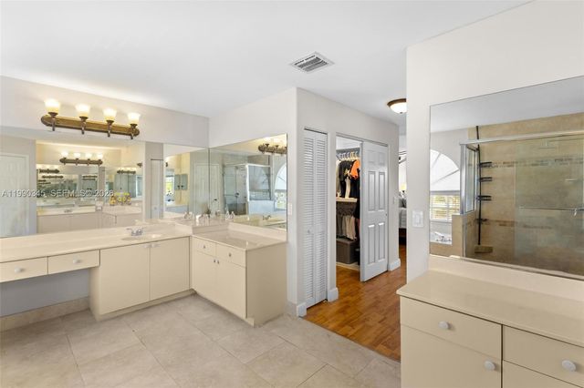 17900 SW 4th Ct, Pembroke Pines, FL 33029