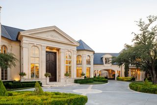 10617 Bridge Hollow Court, Dallas, TX 75229