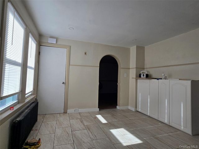 704 Tower Avenue B, Maybrook, NY 12543