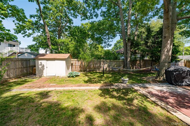 69 Bedford Avenue, Mastic, NY 11950