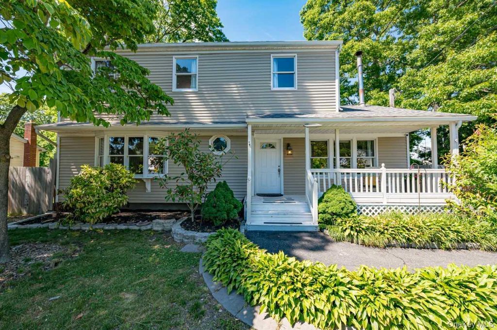 69 Bedford Avenue, Mastic, NY 11950