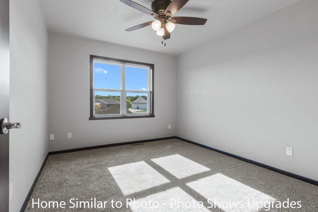 1688 BETTY JEAN LANE, Green Bay, WI 54313