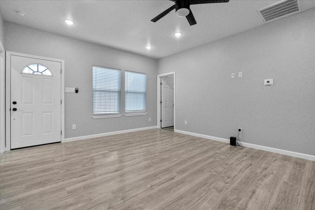 3512 Hamilton Avenue, Dallas, TX 75210