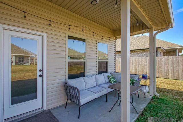 1647 Rangeland Ave, Zachary, LA 70791