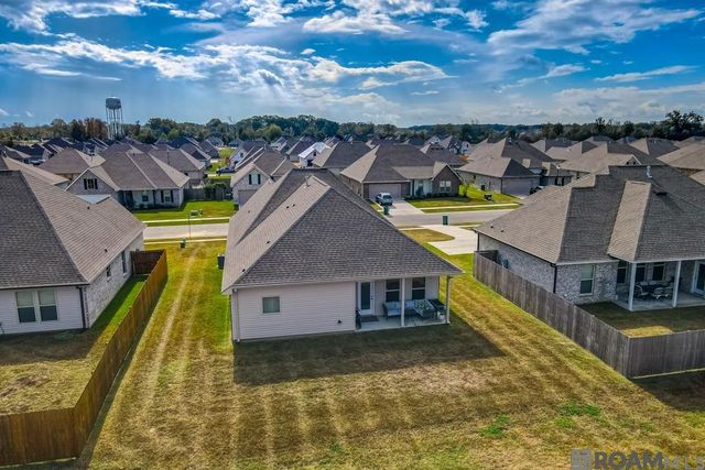 1647 Rangeland Ave, Zachary, LA 70791
