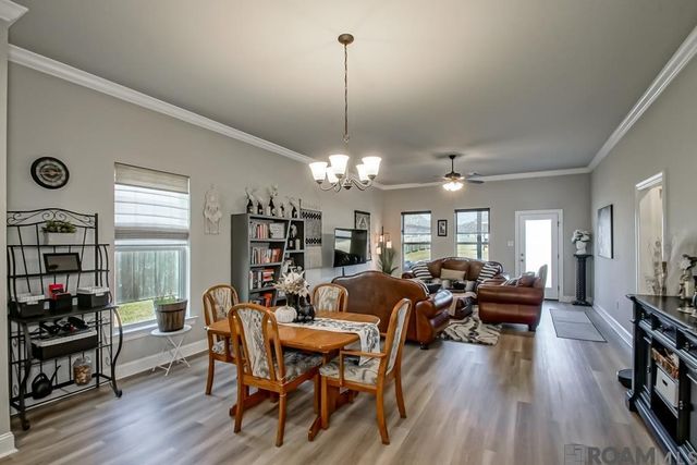 1647 Rangeland Ave, Zachary, LA 70791