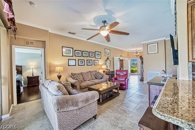 10092 Oakhurst WAY, Fort Myers, FL 33913