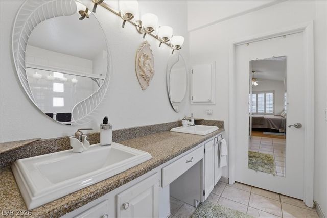 5251 Ladyhawk Way, Las Vegas, NV 89118