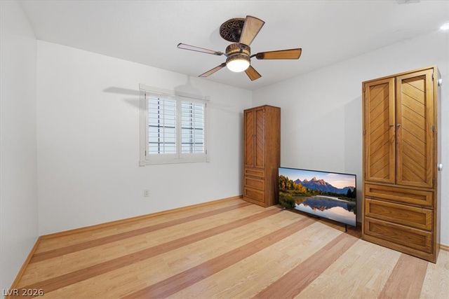 5251 Ladyhawk Way, Las Vegas, NV 89118