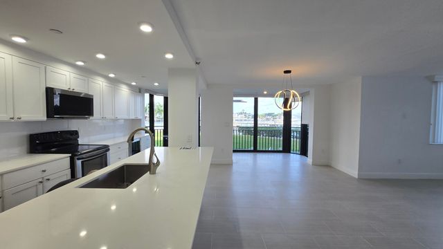 3912 S Ocean Boulevard S 114, Highland Beach, FL 33487