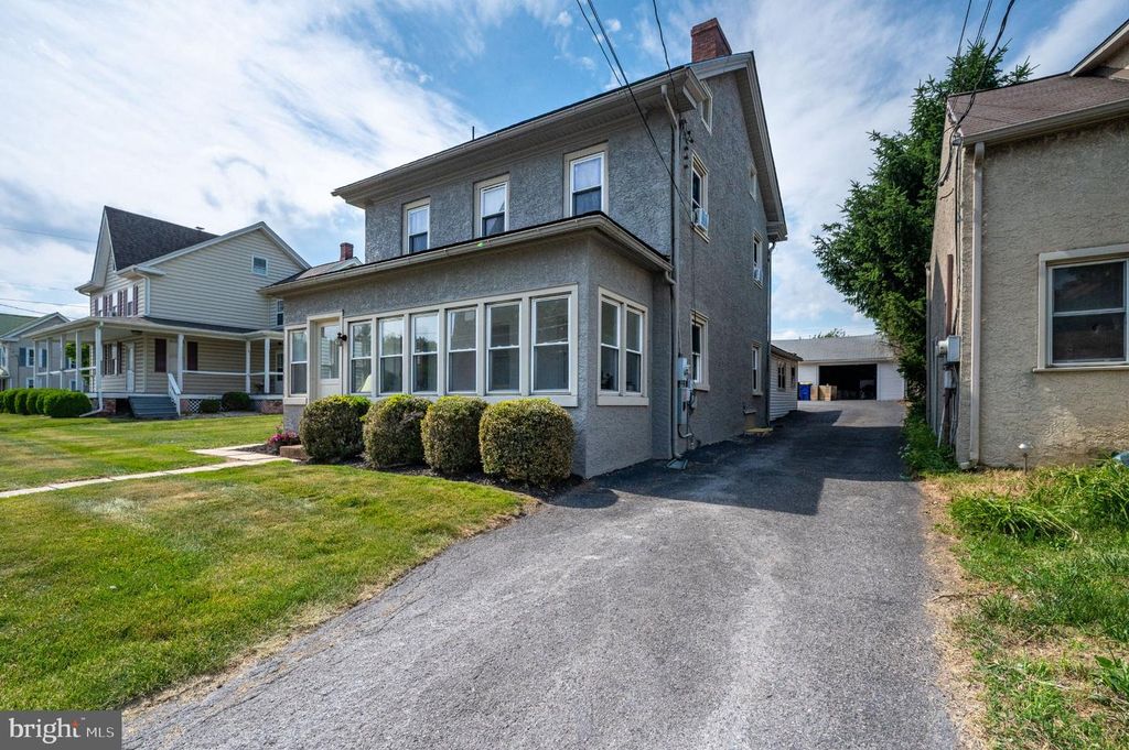 3007 MAIN ST, Morgantown, PA 19543