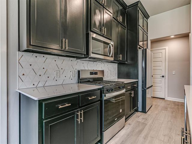 3205 Piney River Drive, Yukon, OK 73099