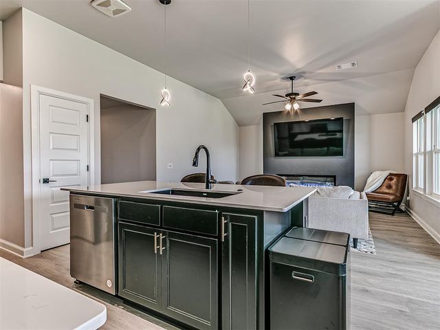 3205 Piney River Drive, Yukon, OK 73099