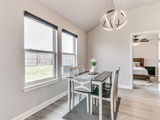 3205 Piney River Drive, Yukon, OK 73099