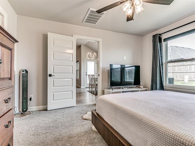 3205 Piney River Drive, Yukon, OK 73099