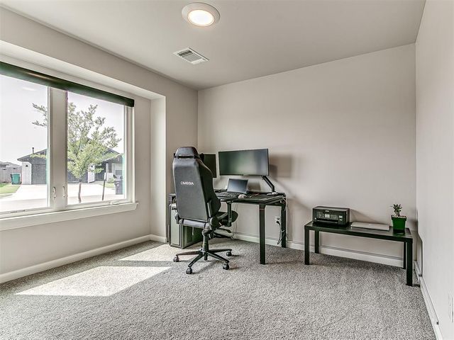 3205 Piney River Drive, Yukon, OK 73099