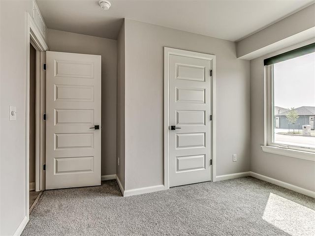 3205 Piney River Drive, Yukon, OK 73099