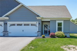 67 Timber Creek, Gates, NY 14606
