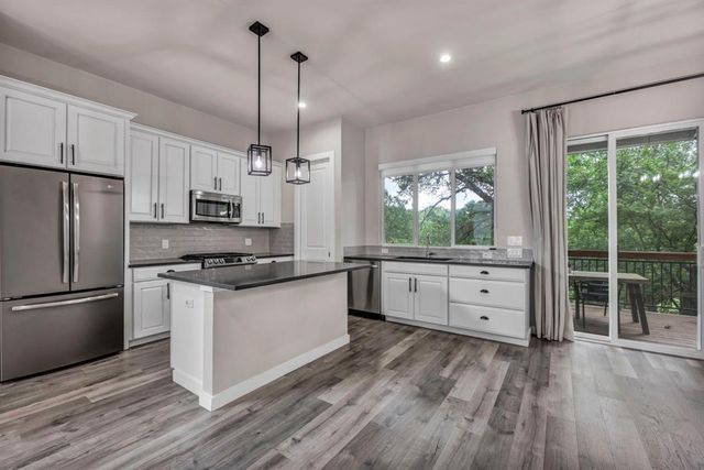 1107 Lott Ave A, Austin, TX 78721