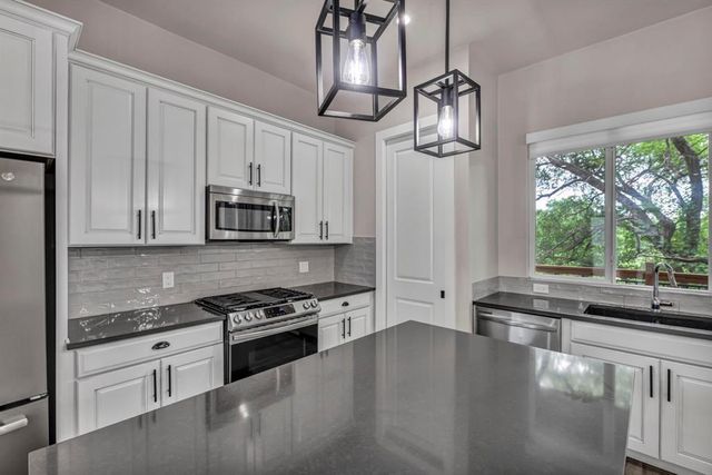 1107 Lott Ave A, Austin, TX 78721