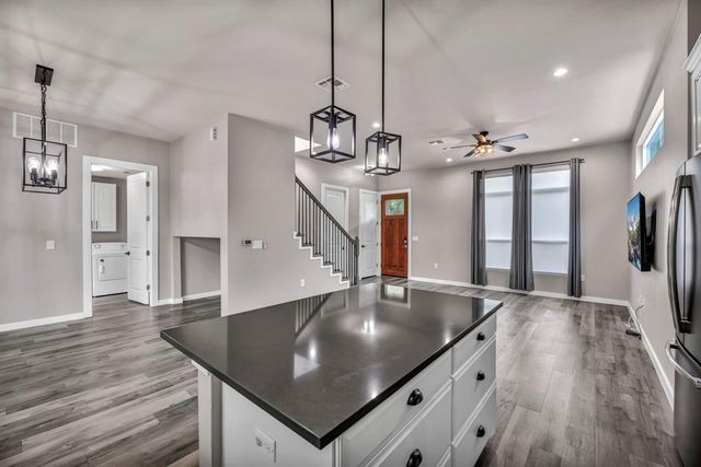 1107 Lott Ave A, Austin, TX 78721