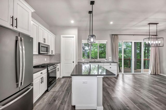 1107 Lott Ave A, Austin, TX 78721