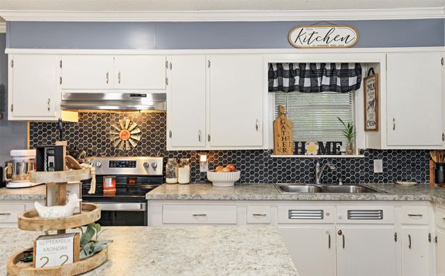 3202 Kay Don Road, Pine Bluff, AR 71603