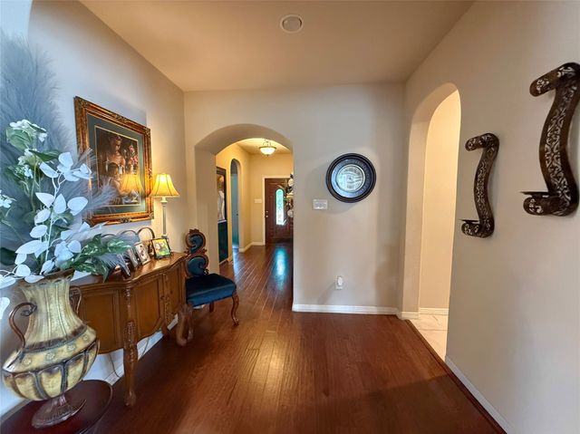 9307 Water Oak Court, Arlington, TX 76002