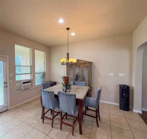 9307 Water Oak Court, Arlington, TX 76002