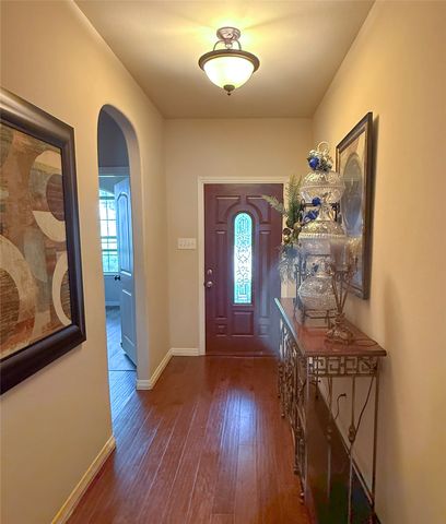 9307 Water Oak Court, Arlington, TX 76002