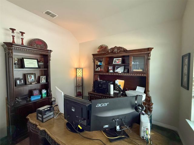 9307 Water Oak Court, Arlington, TX 76002
