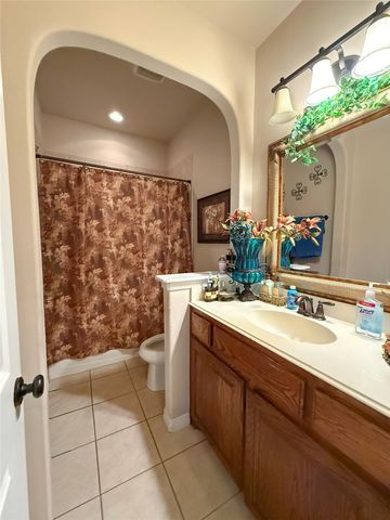 9307 Water Oak Court, Arlington, TX 76002