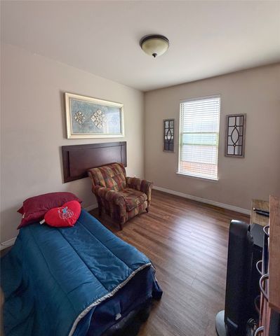 9307 Water Oak Court, Arlington, TX 76002