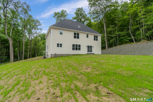 147 Blue Hills Drive, Guilford, CT 06437