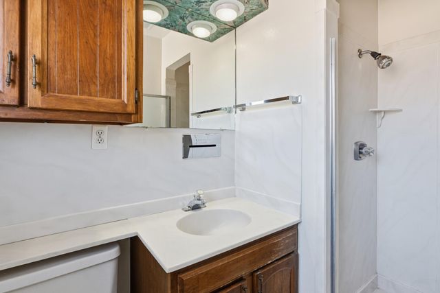 9007 Princess Jeanne Avenue NE, Albuquerque, NM 87112