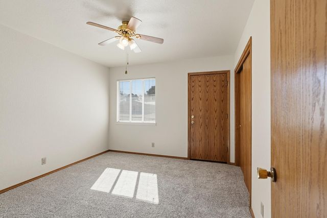 9007 Princess Jeanne Avenue NE, Albuquerque, NM 87112
