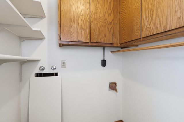 9007 Princess Jeanne Avenue NE, Albuquerque, NM 87112