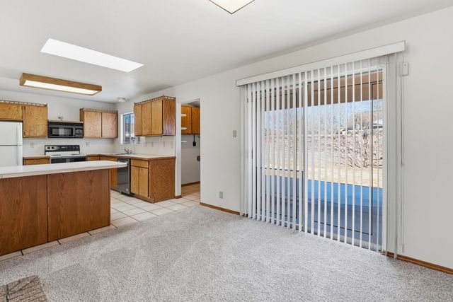 9007 Princess Jeanne Avenue NE, Albuquerque, NM 87112