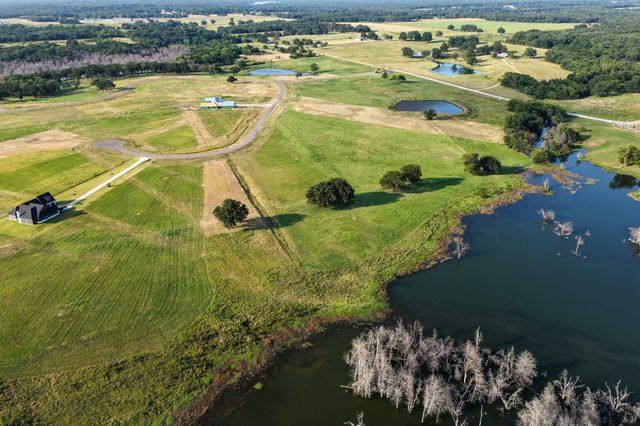 375 Sailview Court, Honey Grove, TX 75446