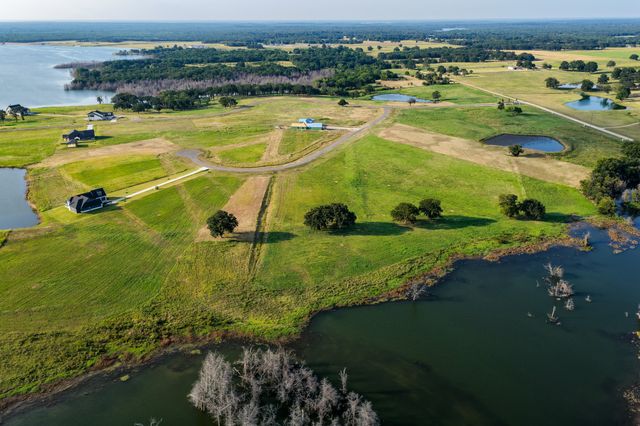 375 Sailview Court, Honey Grove, TX 75446