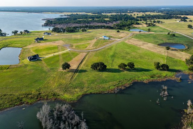 375 Sailview Court, Honey Grove, TX 75446