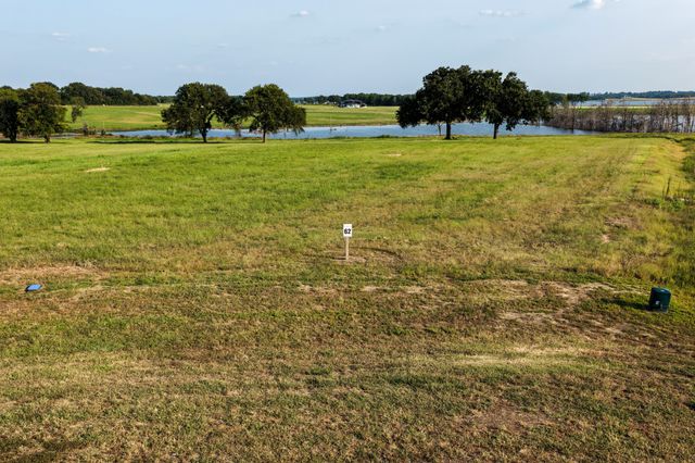 375 Sailview Court, Honey Grove, TX 75446
