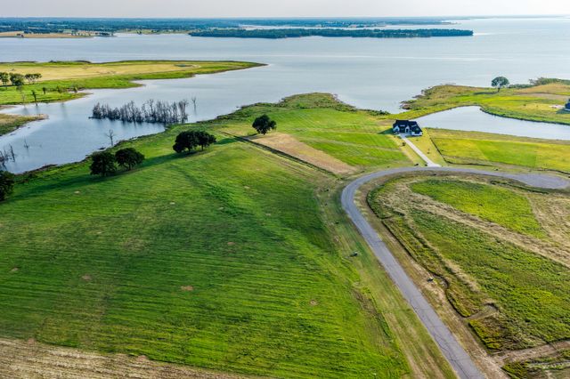 375 Sailview Court, Honey Grove, TX 75446
