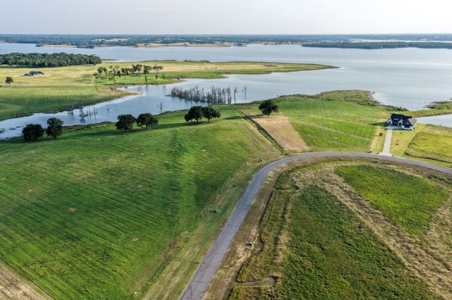 375 Sailview Court, Honey Grove, TX 75446