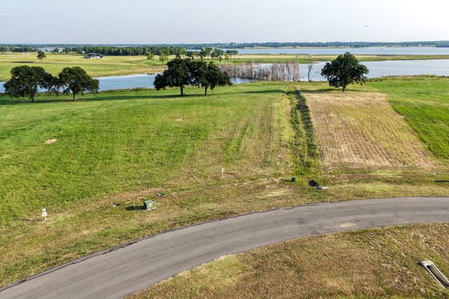 375 Sailview Court, Honey Grove, TX 75446