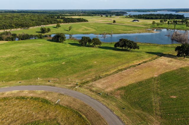 375 Sailview Court, Honey Grove, TX 75446