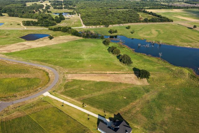 375 Sailview Court, Honey Grove, TX 75446